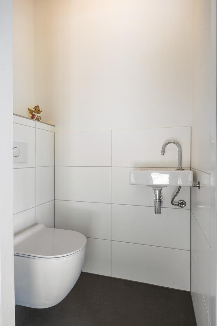 5fdfd6b48247dfd6b4ba1af885b12698.jpg