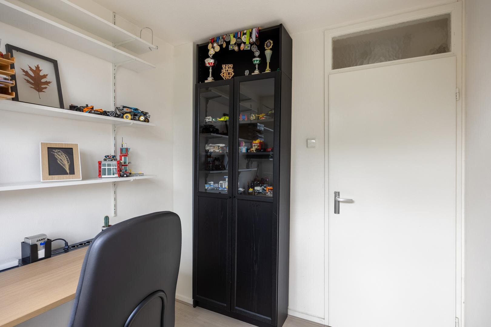 9a51e9d0d6a42320ef711403b1b37808.jpg